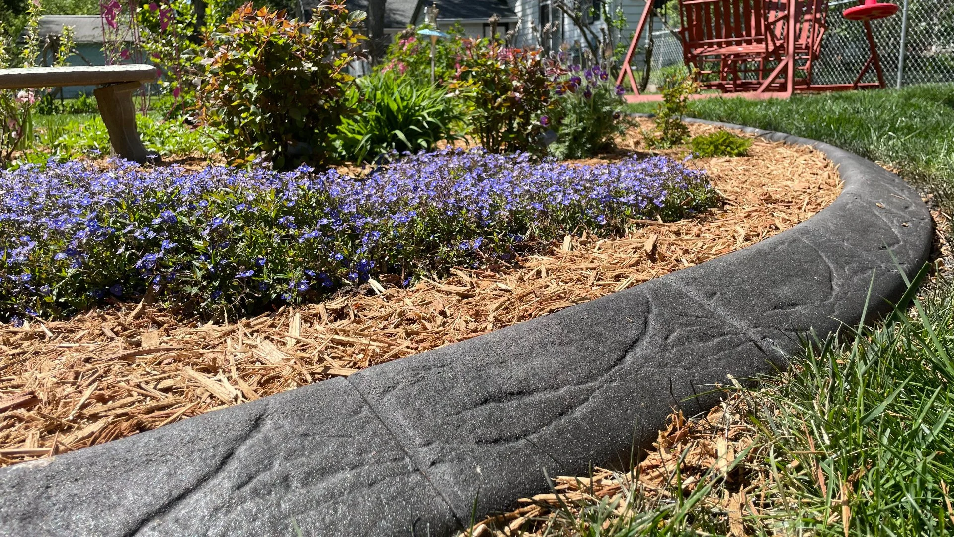 Will Adding Mulch to Your Landscape Help Suppress Weeds?