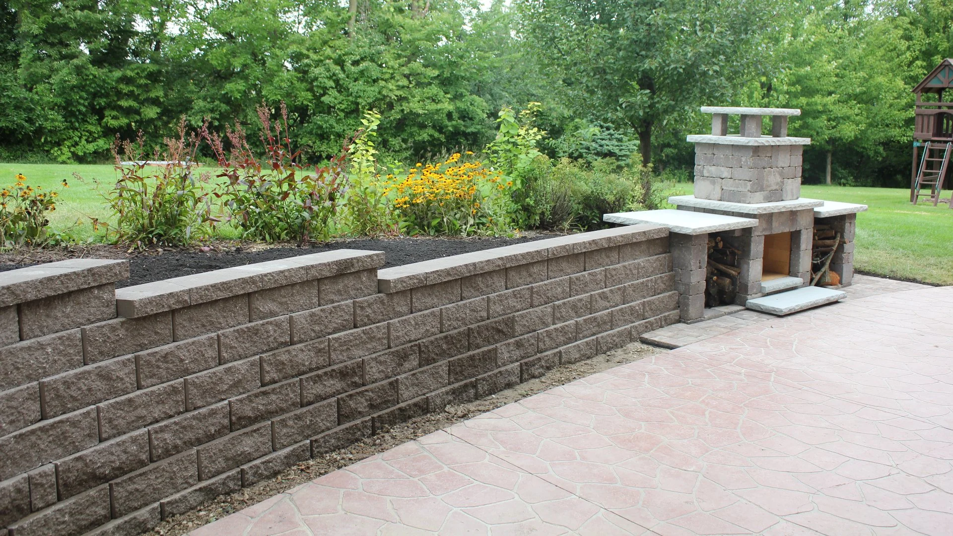 Are Retaining Walls Worthwhile for Sloped Properties?