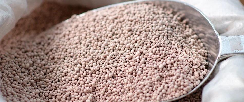 Granular fertilizer for grass in Waukee, IA.